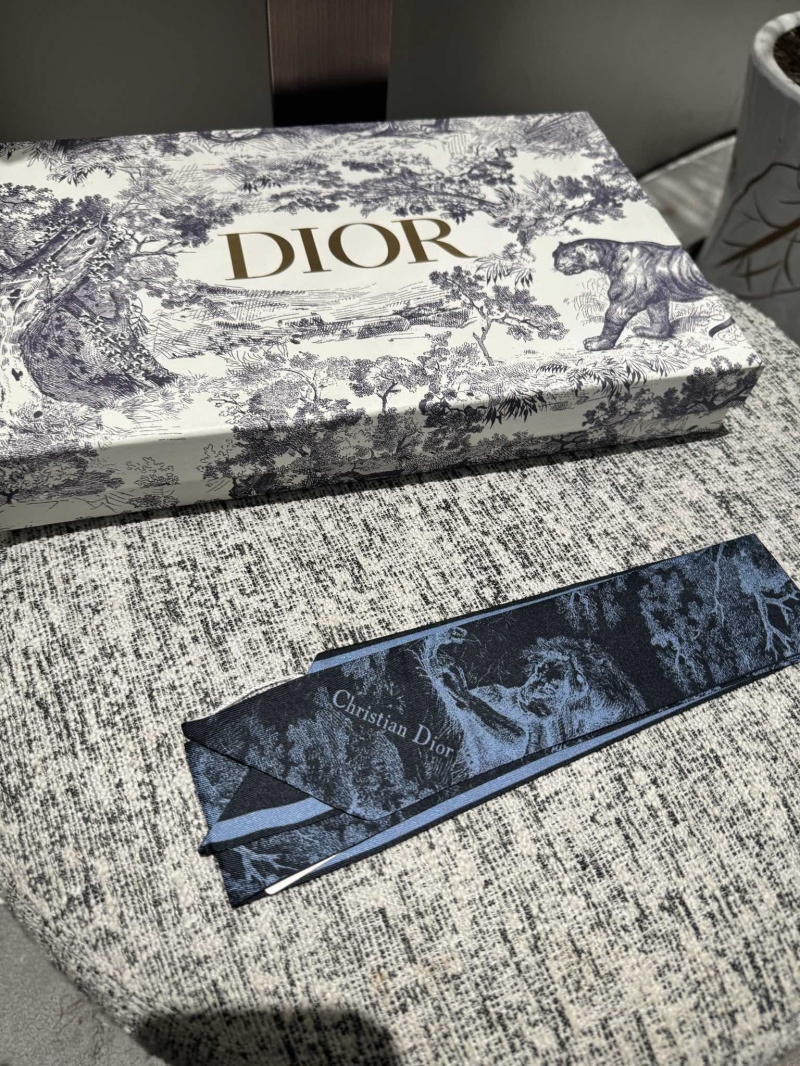 DIOR